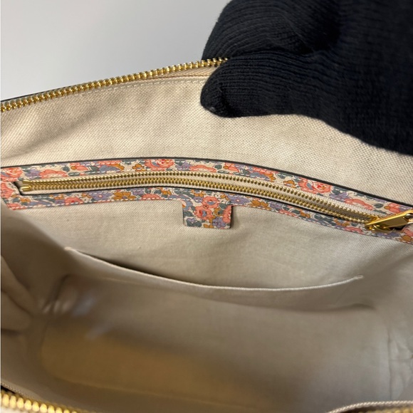 Gucci Floral Liberty Canvas Top-Handle Duffel — Coral, Beige, Green - Picture 9 of 12